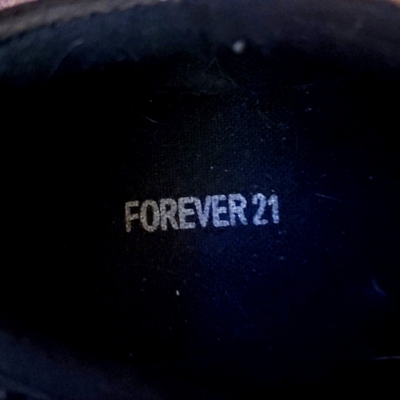 F21 - SZ 6 Black Chunky Platform Sneakers - Picture 7 of 8